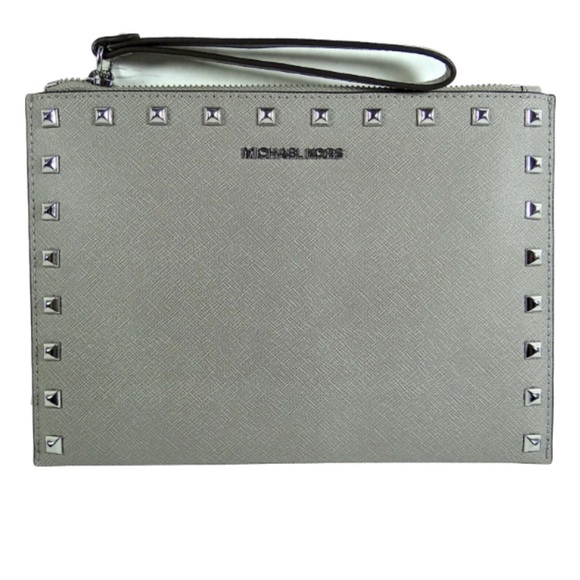 Michael Kors Handbags - Michael Kors Jet Set Wristlet bag clutch.